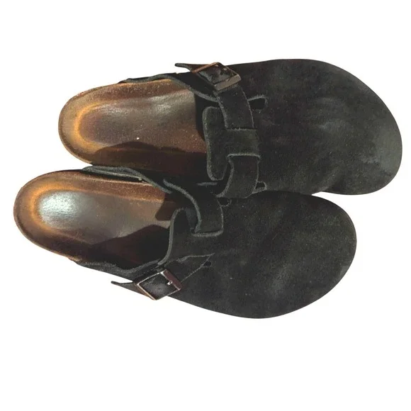 Birkenstock Black Suede Boston Style Buckle Clogs Broken in Footbed Comfort Shoe - Picture 3 of 7